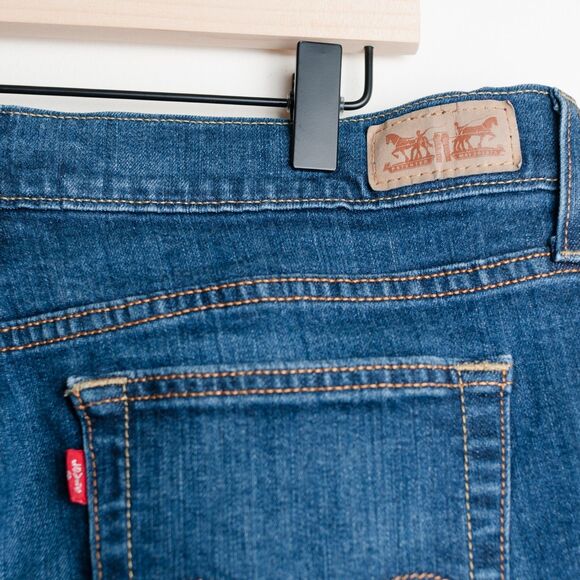 Levi's 505 Jeans Womens 32 x 32 Straight Leg Medium Wash - Picture 6 of 12